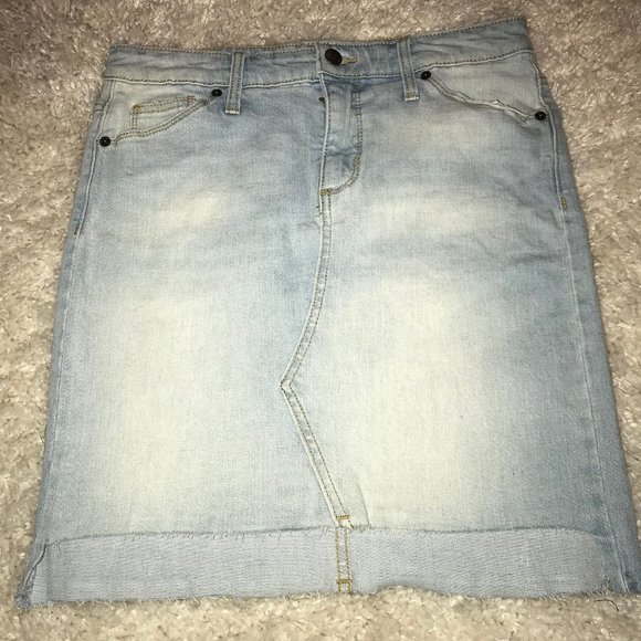 Jean Skirt - Picture 1 of 3